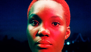 Arlo Parks anuncia novo álbum e lança o single "2Sided"