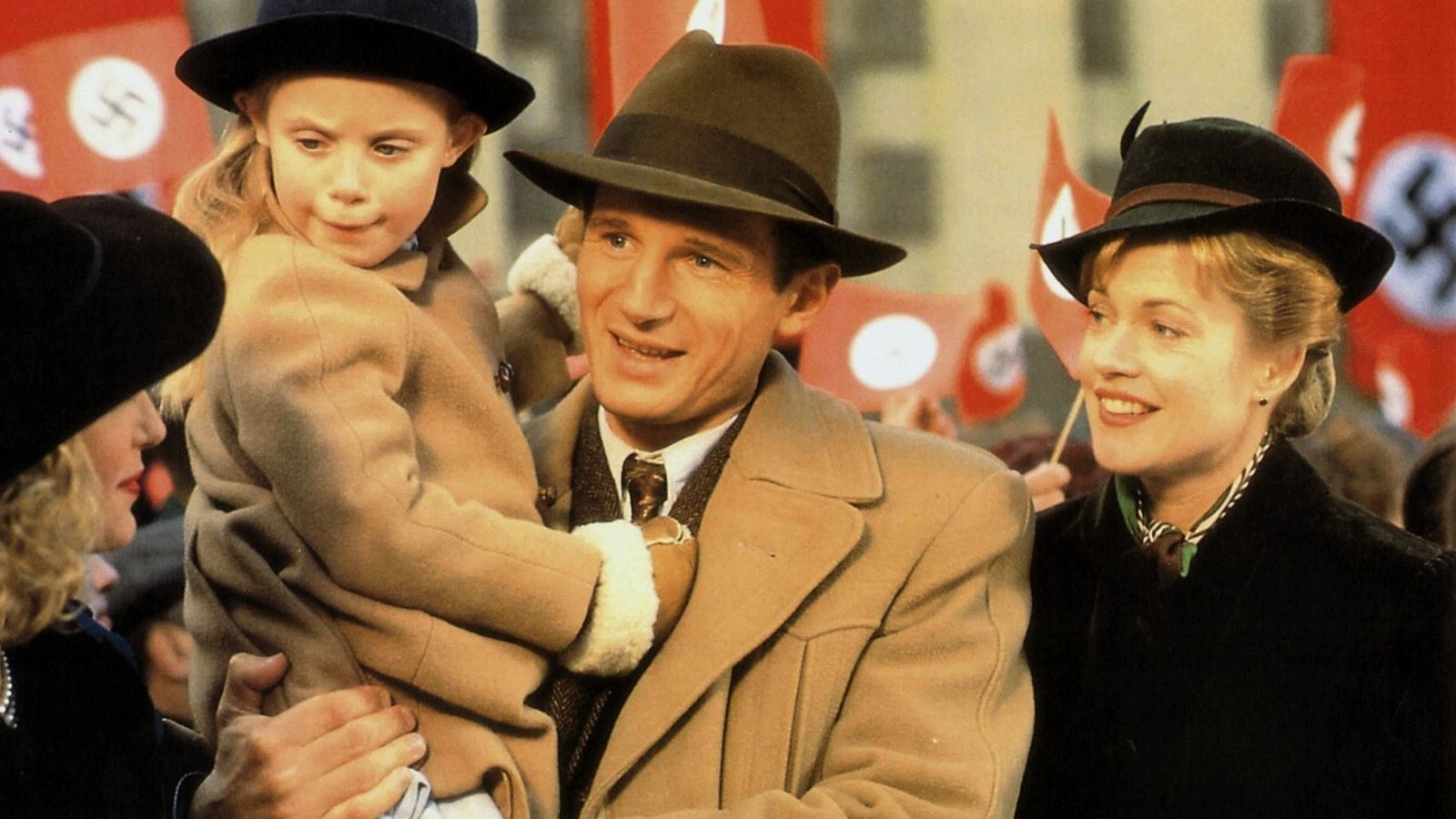 Dica de streaming: Michael Douglas e Liam Neeson em um thriller da Segunda Guerra Mundial que hoje quase ninguém conhece – uma verdadeira joia esquecida! - Notícias de cinema