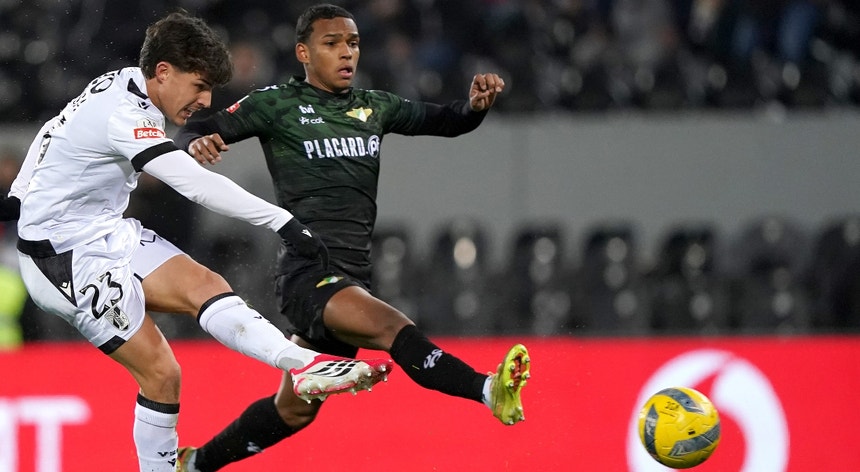 Vitória de Guimarães bate Moreirense