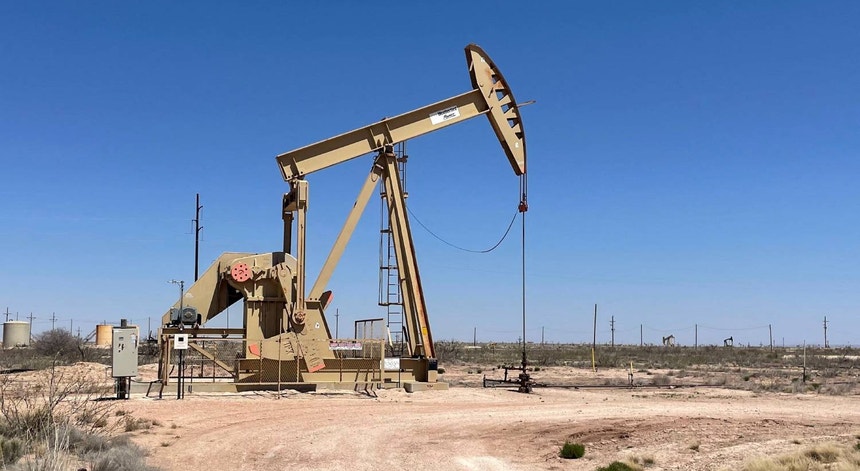 Preço do petróleo cai após anúncio de Trump de acordo com a Venezuela