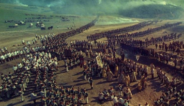 Mais de 10 mil figurantes foram usados ​​como soldados para filmar uma das maiores epopeias já produzidas