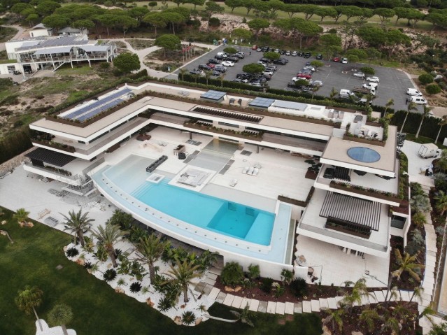 os detalhes da nova mansão de Cristiano Ronaldo avaliada em R$ 215 milhões