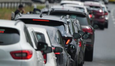 Carro cai à água em Mesão Frio e há um desaparecido