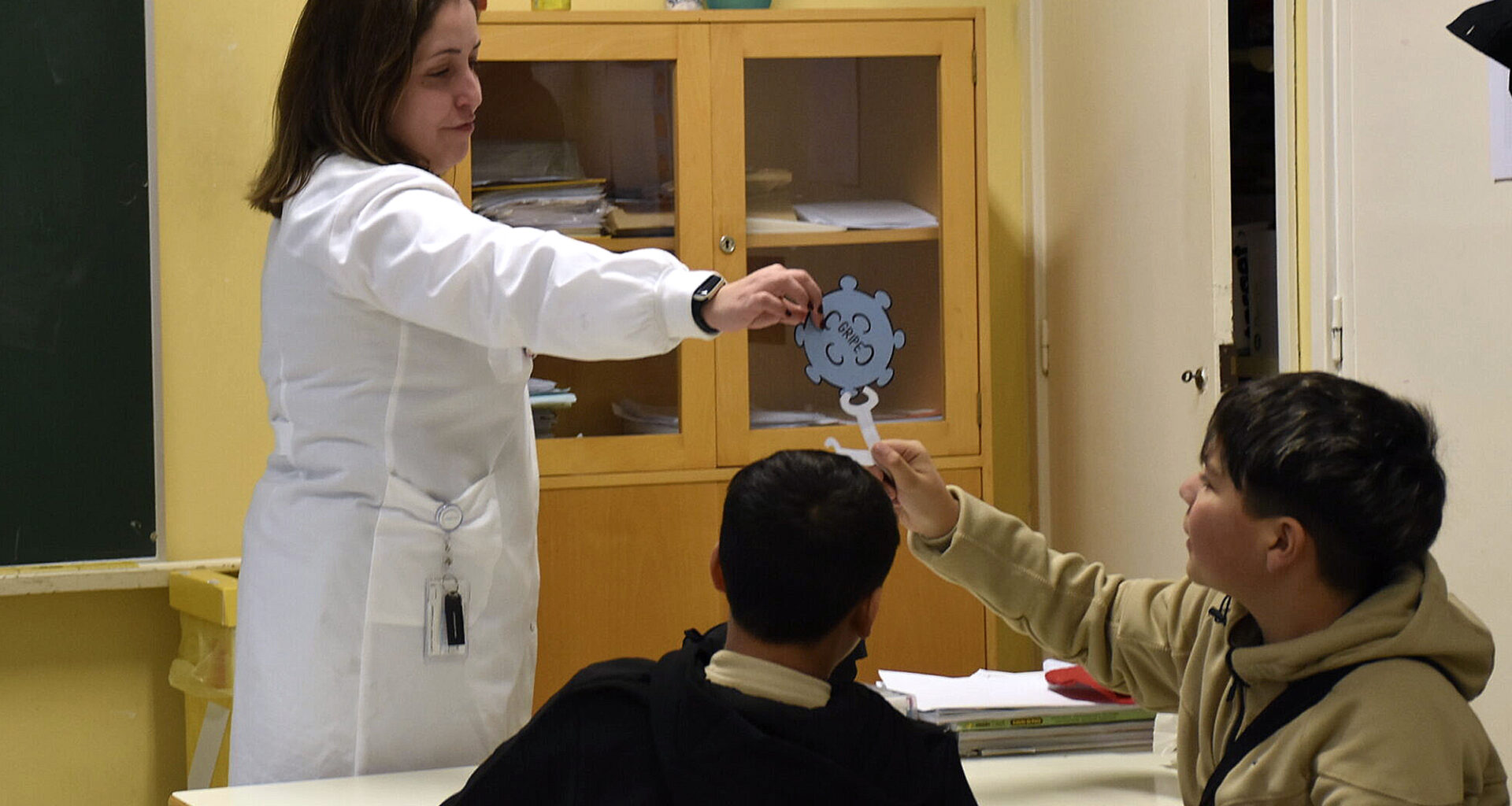 Cientista foi a escola do Lagarteiro "abrir horizontes" a quem ainda está a descobrir o mundo