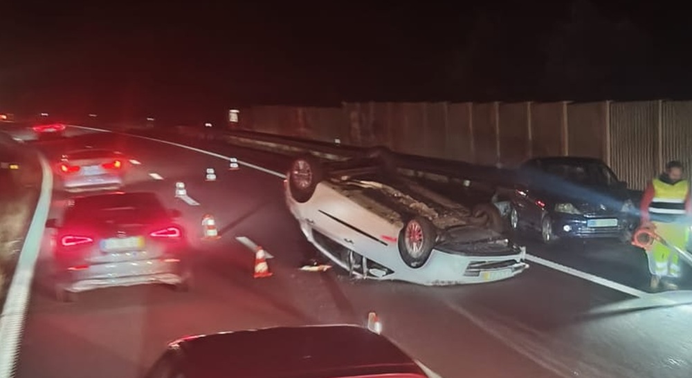 Aparatosa colisão na A28 - Rádio Vale do Minho