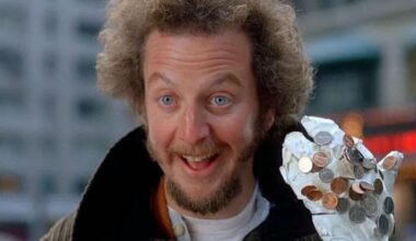 Ator de "Esqueceram de Mim" é acusado de solicitar serviços de prostituição