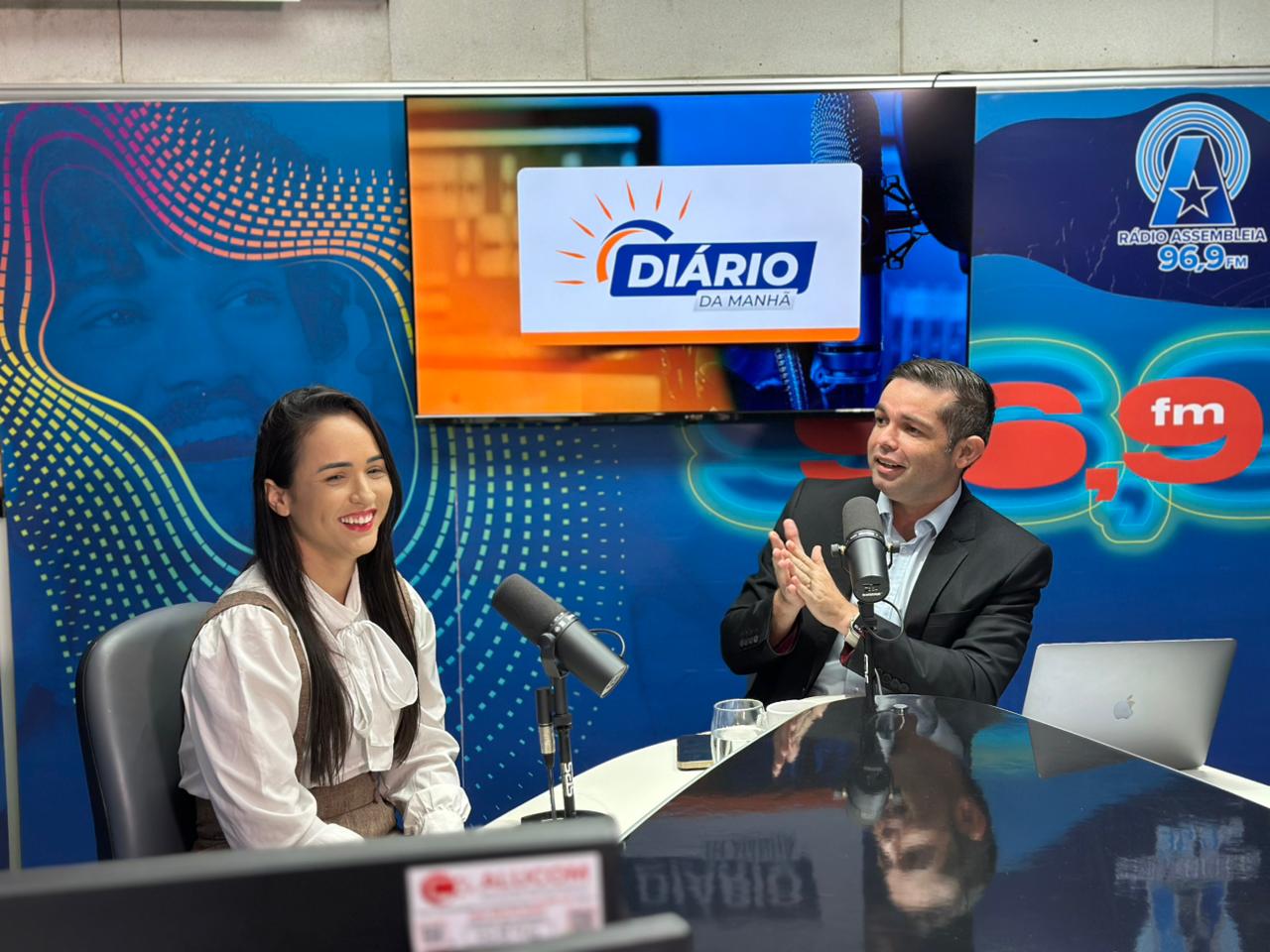 “Uso das canetas emagrecedoras requer orientação médica”, alerta nutricionista no ‘Diário da Manhã’