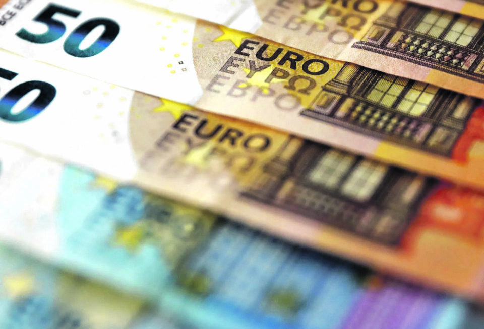 empresas já têm depósitos acima de crédito