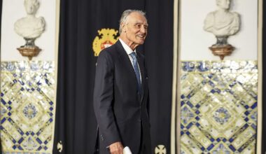 Cavaco Silva "chocado" pela "tentativa de apropriação" do nome de Sá Carneiro por candidatos presidenciais