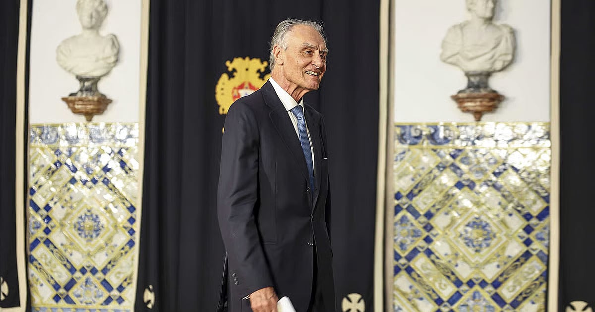 Cavaco Silva "chocado" pela "tentativa de apropriação" do nome de Sá Carneiro por candidatos presidenciais
