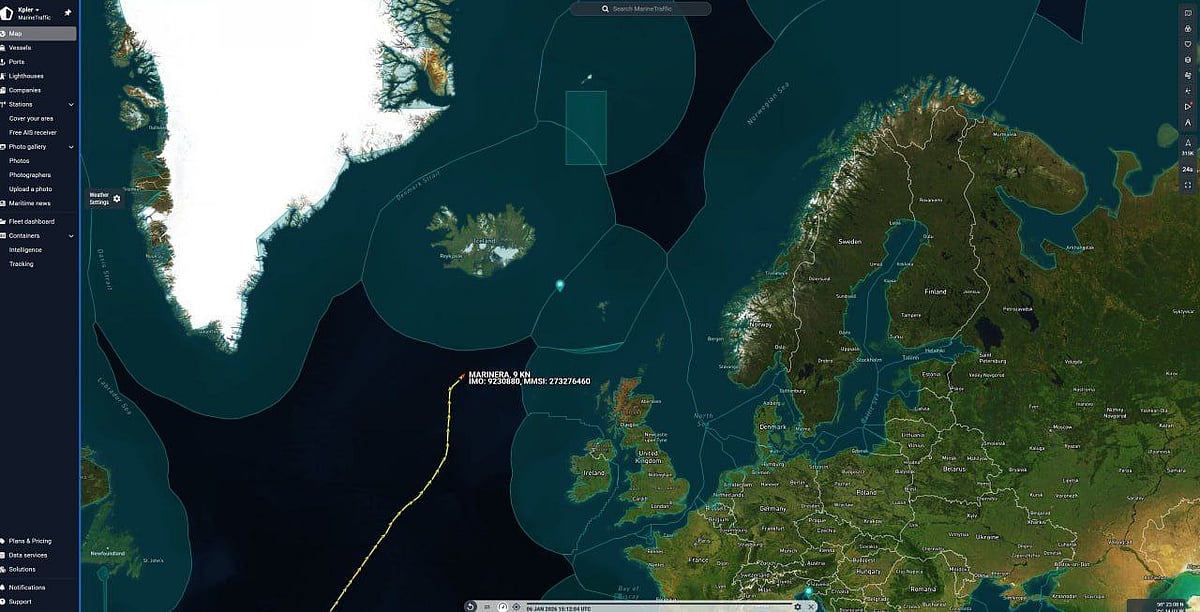 Rússia envia submarino para escoltar petroleiro sob ameaça dos EUA, após ser impedido de entrar na Venezuela - Diário de Notícias