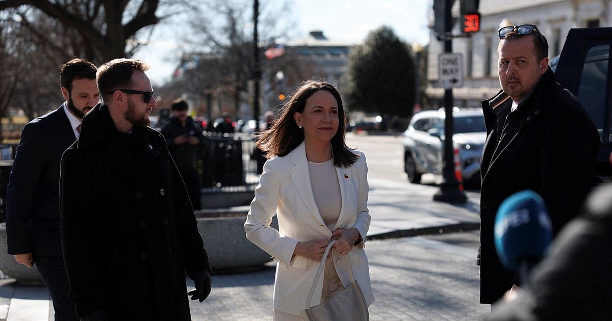 Corina Machado diz ter entregue medalha do Nobel a Trump em almoço na Casa Branca - Diário de Notícias