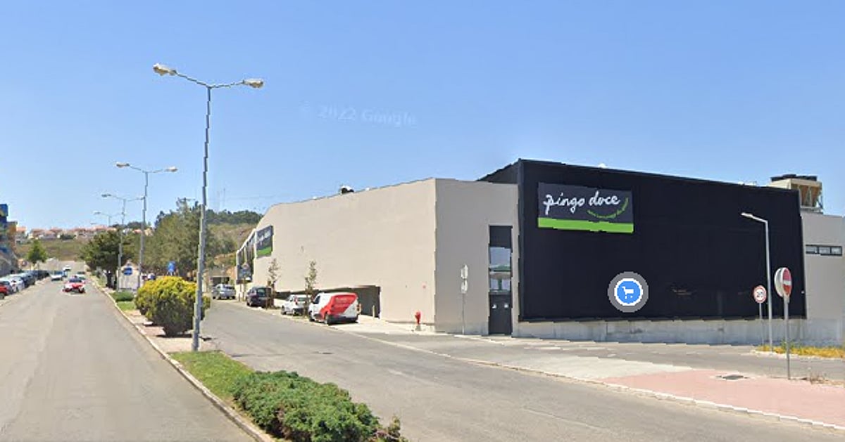 Homem encontra quatro granadas dentro de poço na Ramada, em Odivelas