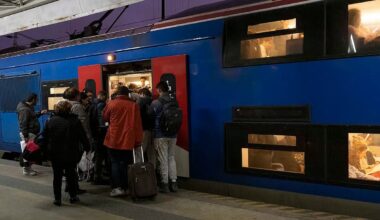 "Não há solução a curto prazo" para sobrelotação no comboio da ponte