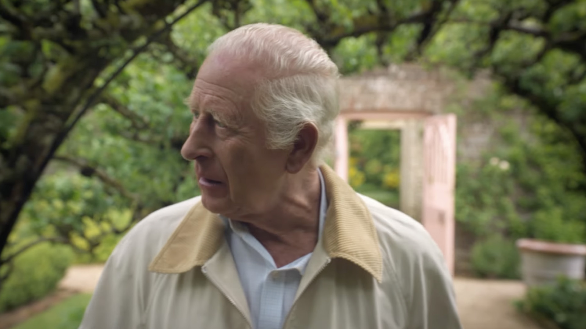 Imagens do documentário do Rei Charles III com o Prime Video - Foto: Reprodução / YouTube