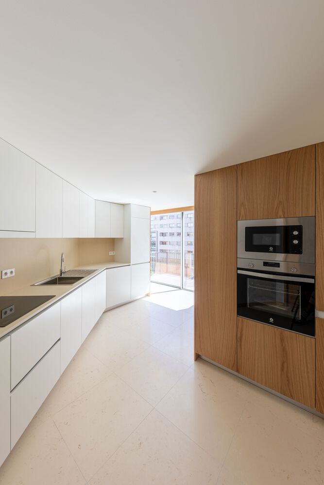 Arquitetos de barcelos destacados em portal internacional por prédio num lugar cheio de história