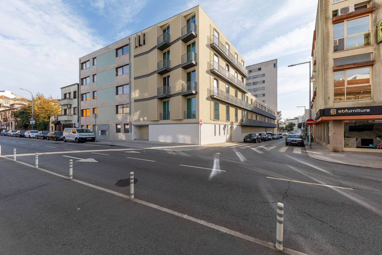 Arquitetos de barcelos destacados em portal internacional por prédio num lugar cheio de história