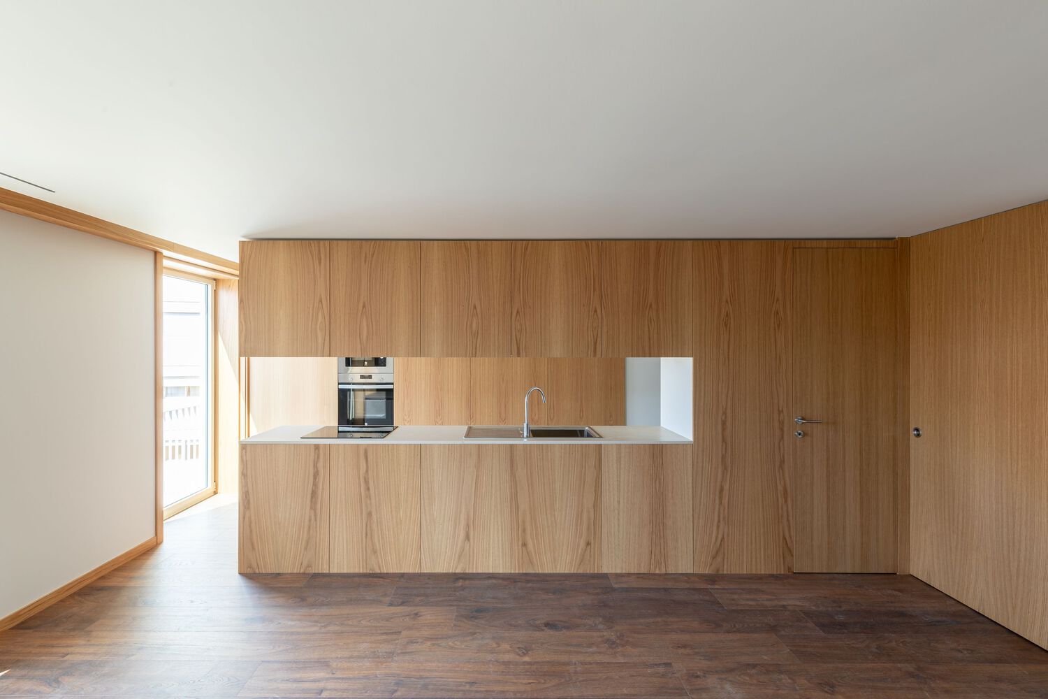 Arquitetos de barcelos destacados em portal internacional por prédio num lugar cheio de história