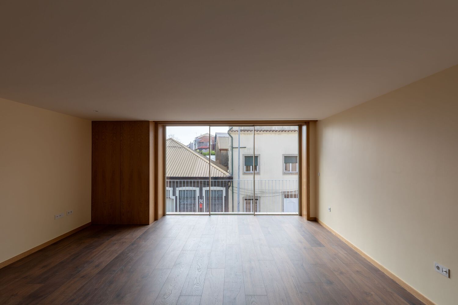 Arquitetos de barcelos destacados em portal internacional por prédio num lugar cheio de história