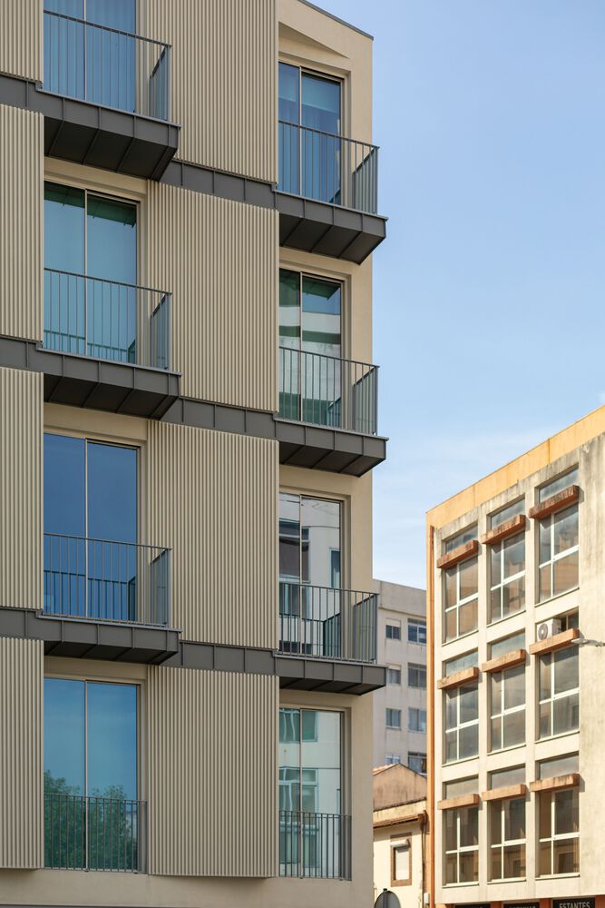 Arquitetos de barcelos destacados em portal internacional por prédio num lugar cheio de história