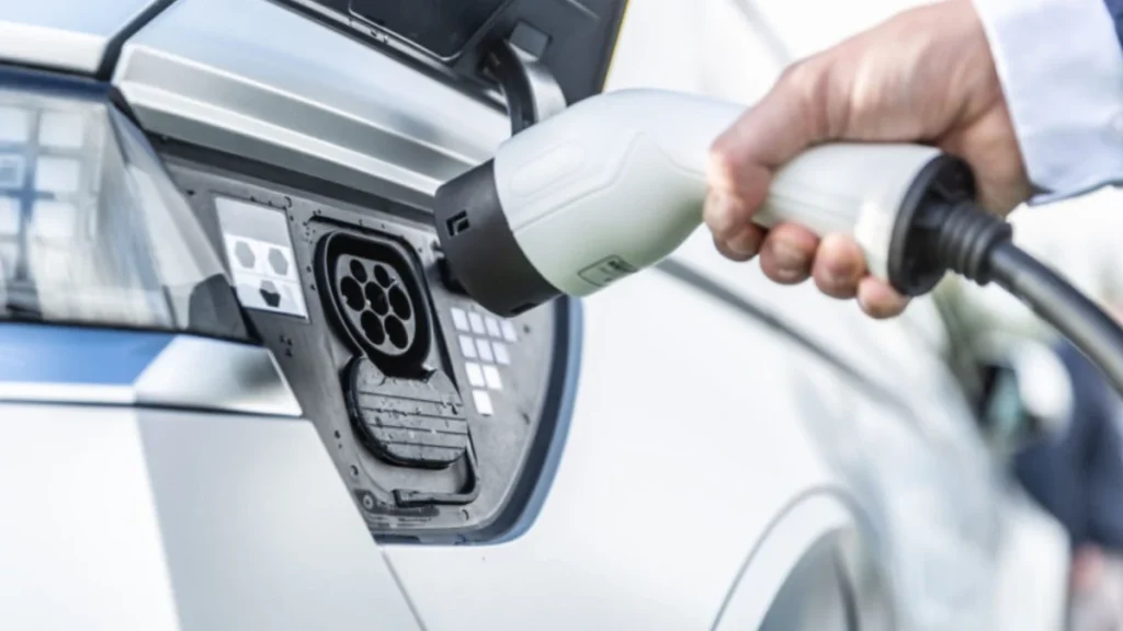 carros elétricos Portugal motores combustão