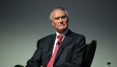 Cavaco Silva critica candidatos presidenciais por "apropriação" do nome de Sá Carneiro