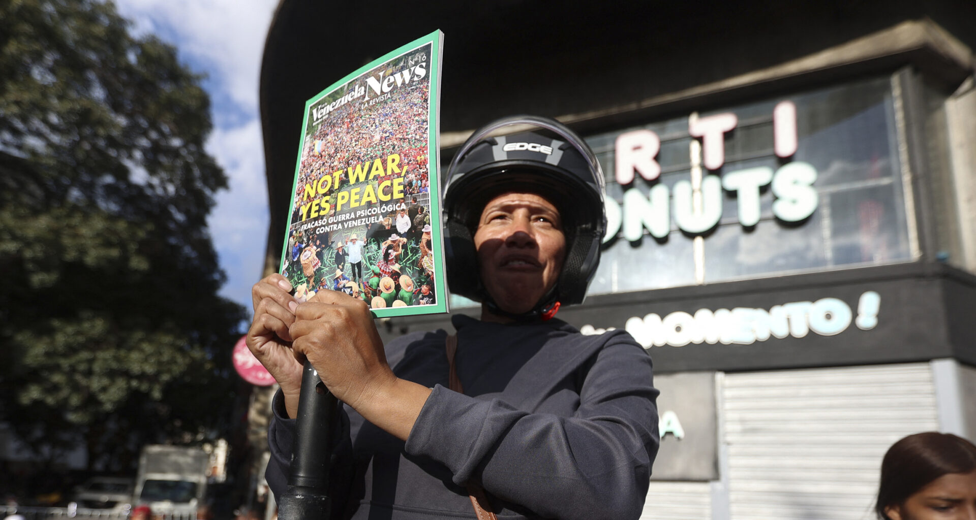 Trauma e incredulidade no bairro bombardeado em Caracas