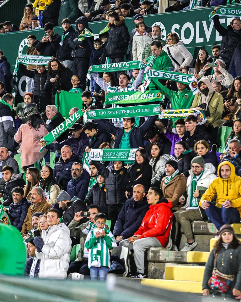 Adeptos do Rio Ave no Estádio dos Arcos. Foto: Rio Ave