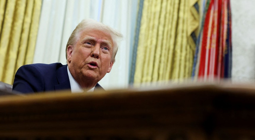 Trump aumenta em 50% orçamento de Defesa dos EUA face a conjuntura "perigosa"