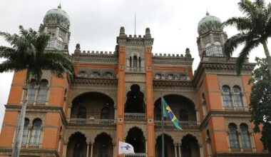 Boletim da Fiocruz indica queda nos casos de SRAG no Brasil