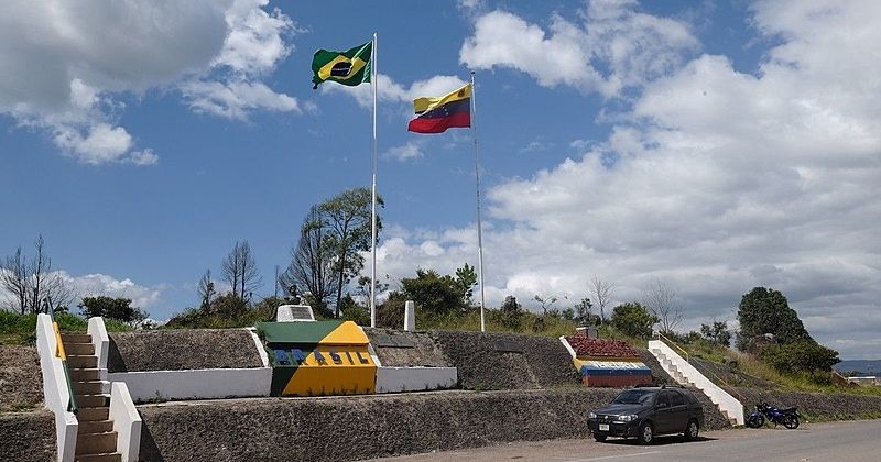 Rádios na fronteira Brasil–Venezuela mantêm transmissões de Maduro