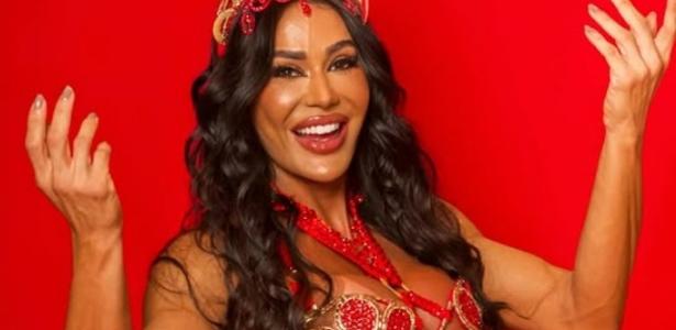 Gracyanne Barbosa relata desconforto no joelho após ensaio da União da Ilha