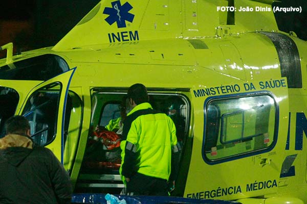 Helicóptero acionado para acidente na A1 junto a Santarém