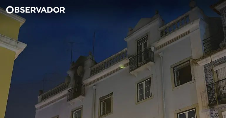 Incêndio deflagrou em prédio no centro de Lisboa – Observador