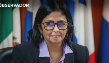 Caracas denuncia "mancha" sem precedentes nos laços com EUA – Observador