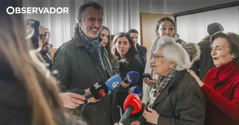 Cotrim aproveita entrada de Montenegro na campanha para atacar Marques Mendes: “Prova de fraqueza” - Observador