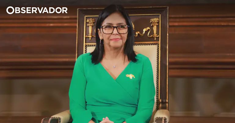 o vestido de Delcy Rodríguez – Observador