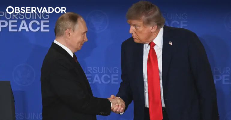 Putin concordou em não atacar cidades por uma semana – Observador