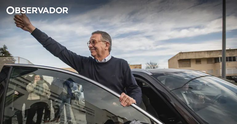 "Tendência favorável" dá gás a Seguro na pressão à esquerda – Observador