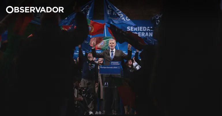 Gouveia e Melo diz que Ventura "não merece andar fardado" – Observador