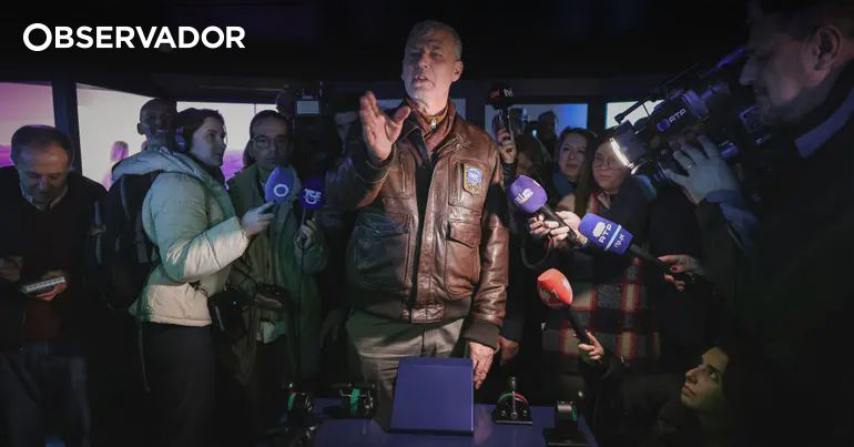 Almirante aposta em ataque duplo contra Mendes e Seguro – Observador