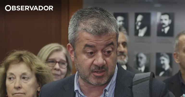 Professores criticam tutela por exigir registo de sumários – Observador