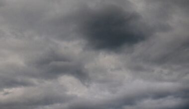 Chuva intensa, vento e agitação marítima marcam previsão do IPMA para a semana