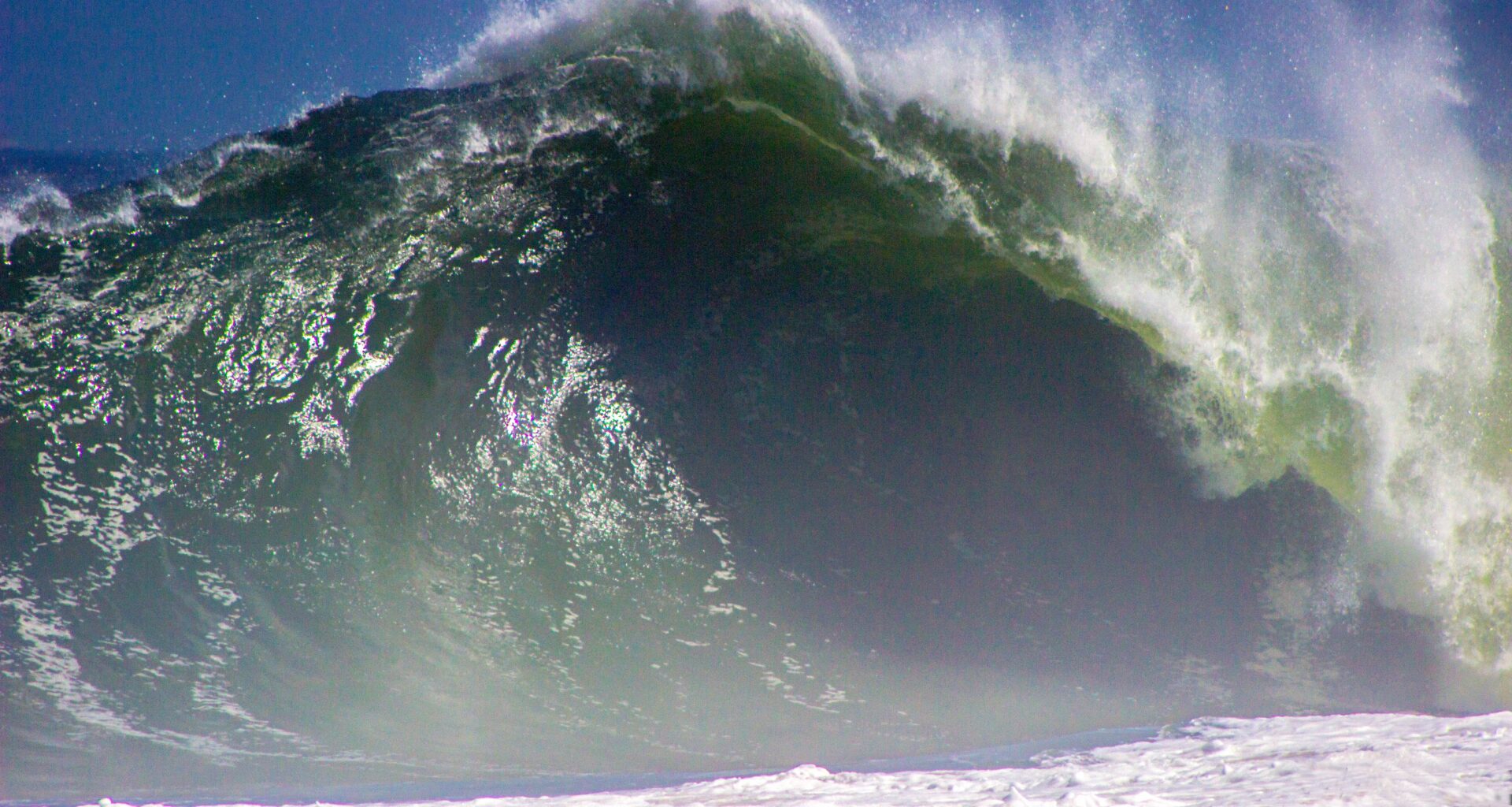 Irmãos niteroienses fazem documentário sobre os perigos e as belezas da Praia de Itacoatiara