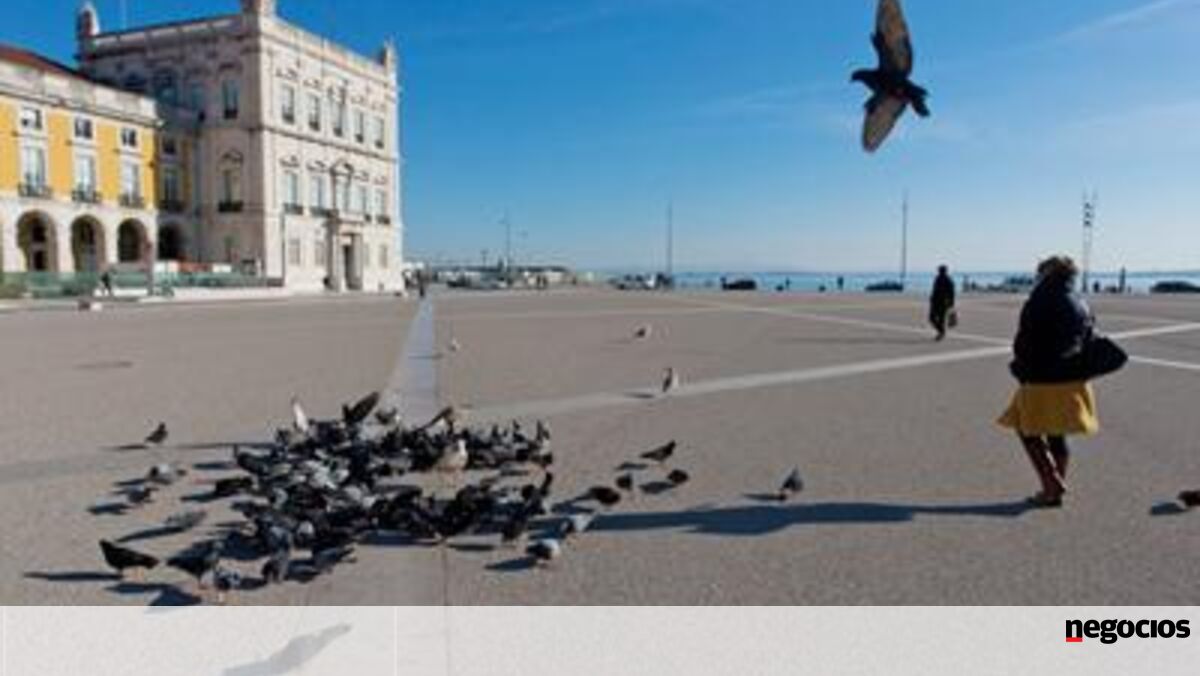 Estado vai reter mais IRS do que o devido. Reembolsos sobem em 2027 - IRS