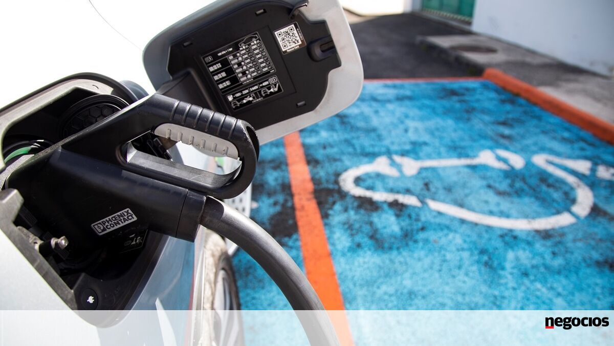 Mais cheques para carros elétricos regressam no primeiro trimestre - Energia