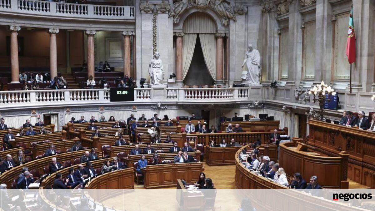 Pacote para a habitação aprovado na generalidade - Economia