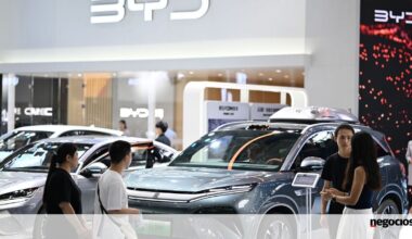 BYD vende 4,6 milhões de carros num ano, mas ritmo de crescimento está a abrandar - Automóveis