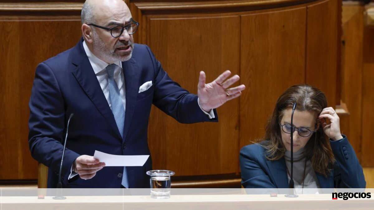 Propostas “necessárias e audaciosas” do Governo na habitação esbarram nas críticas da oposição - Habitação