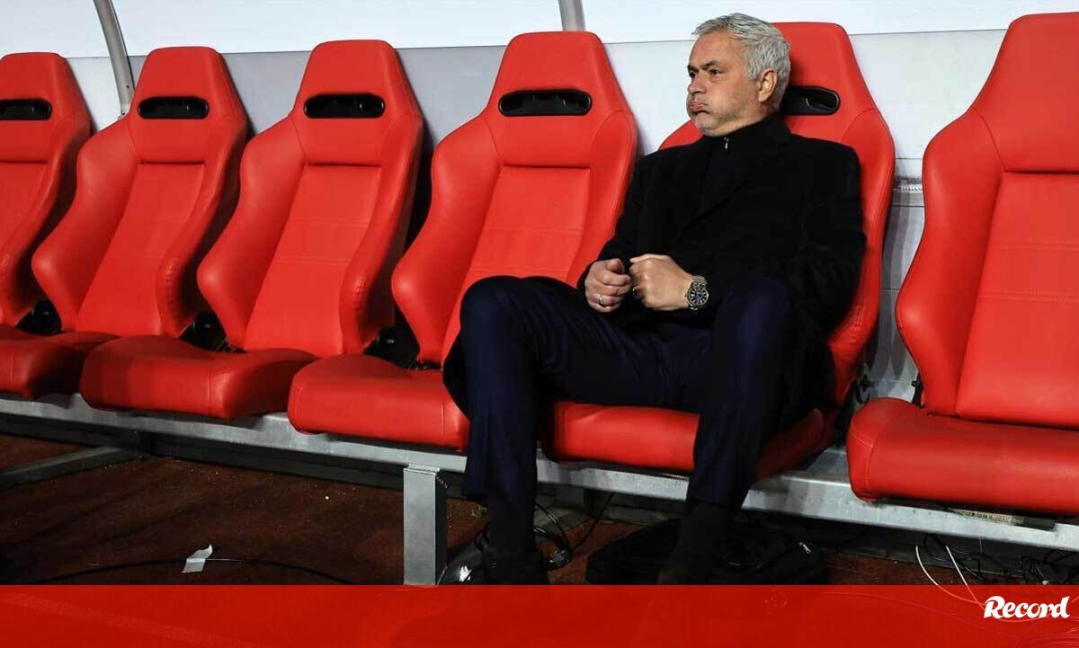 «Investimento alto do Benfica? Mourinho foi campeão europeu no FC Porto com jogadores da U. Leiria, V. Setúbal...» - Benfica